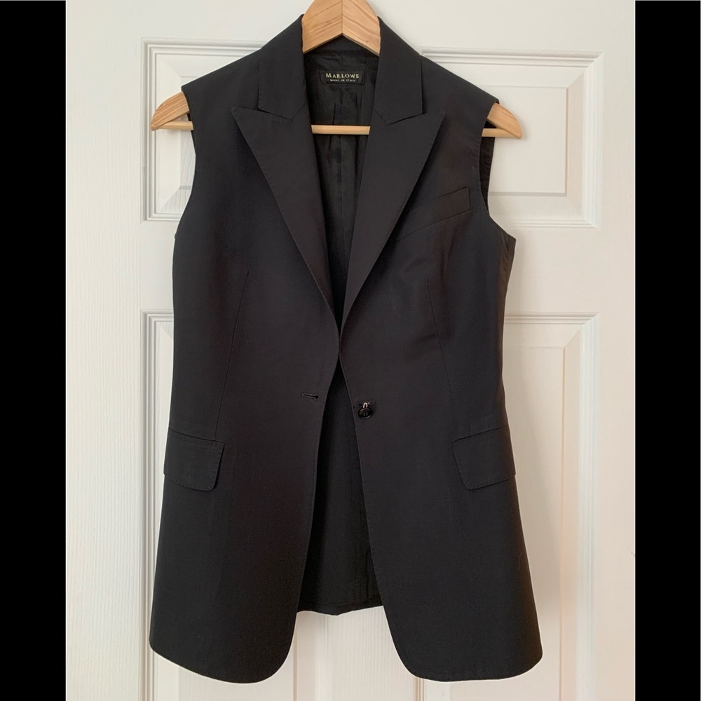 MARLOWE sleeveless blazer vest- perfect condition